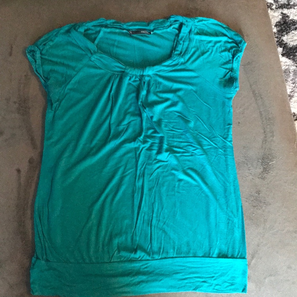 Banded bottom top